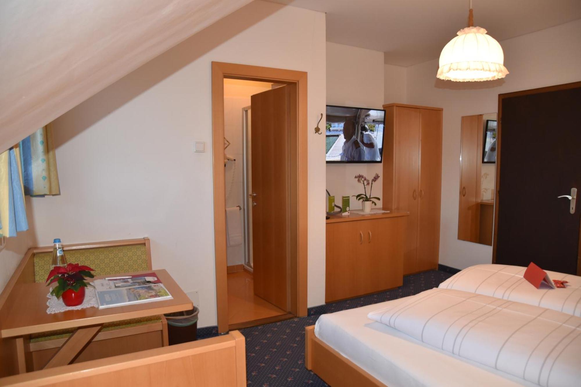 Angerburg Blumenhotel أبيانو سولاّ ستراذا المظهر الخارجي الصورة
